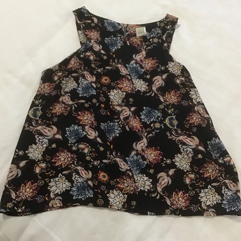 Paper Crane Black Floral Tank, Size L